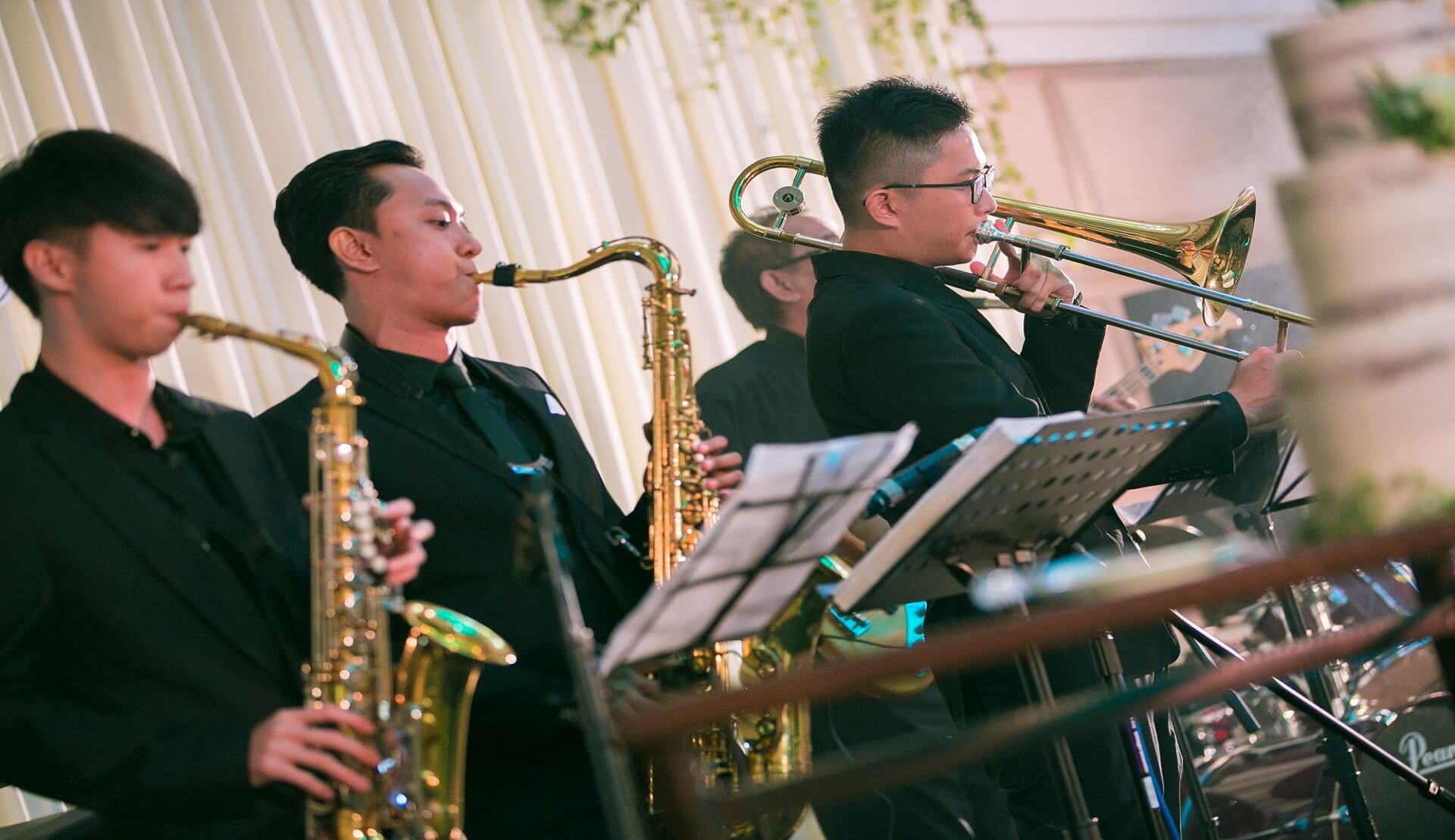 Sugar & Spice Events - Live Band in the wedding reception