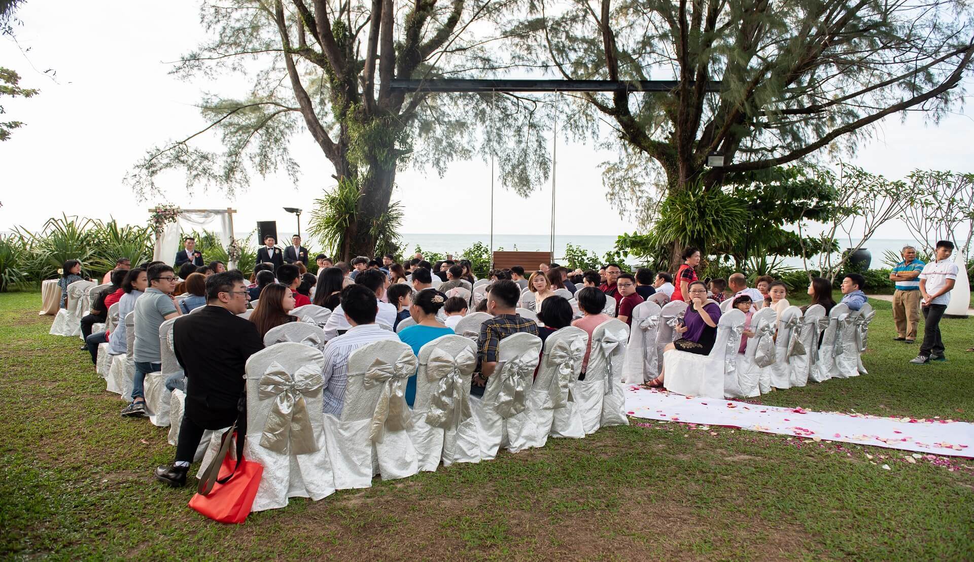 Sugar & Spice Events - Garden Wedding Ceremony at Parkroyal Hotel 